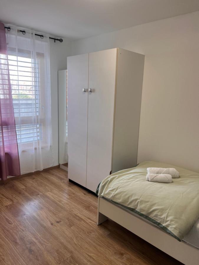 Appartement Red Jardin Tres Calme Saint-Louis  Eksteriør billede